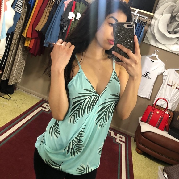 Last 1! Tropical Plant Print Tank Top - Picture 2 of 6